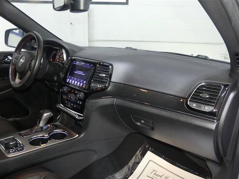 Used 2019 Jeep Grand Cherokee Trailhawk w/ Trailhawk Luxury Group AWD/4WD image 25