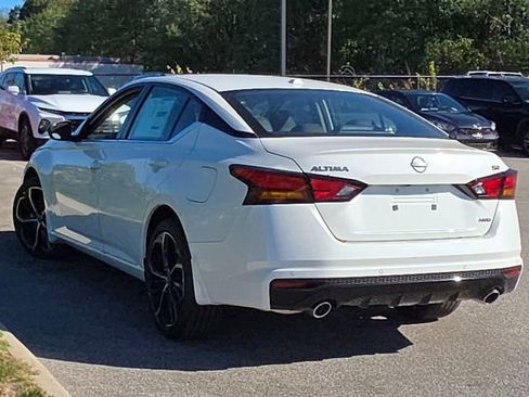 New 2025 Nissan Altima 2.5 SR w/ SR Premium Package image 23