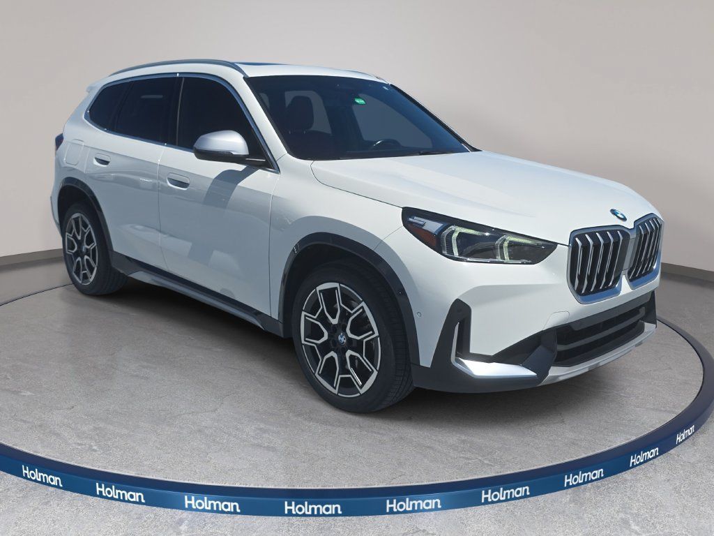 Certified 2023 BMW X1 xDrive28i w/ Convenience Package AWD/4WD image 3