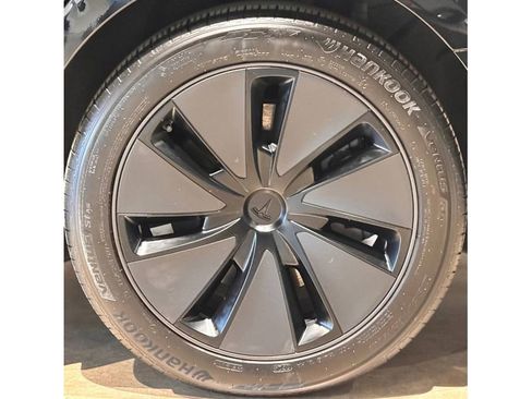 Used 2024 Tesla Model 3 Standard Range image 11