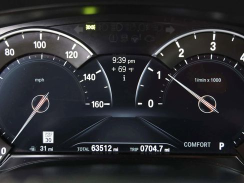 Used 2017 BMW 540i xDrive image 23