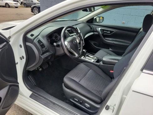 Used 2018 Nissan Altima 2.5 SV image 9
