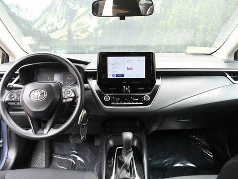 Used 2025 Toyota Corolla LE FWD image 18