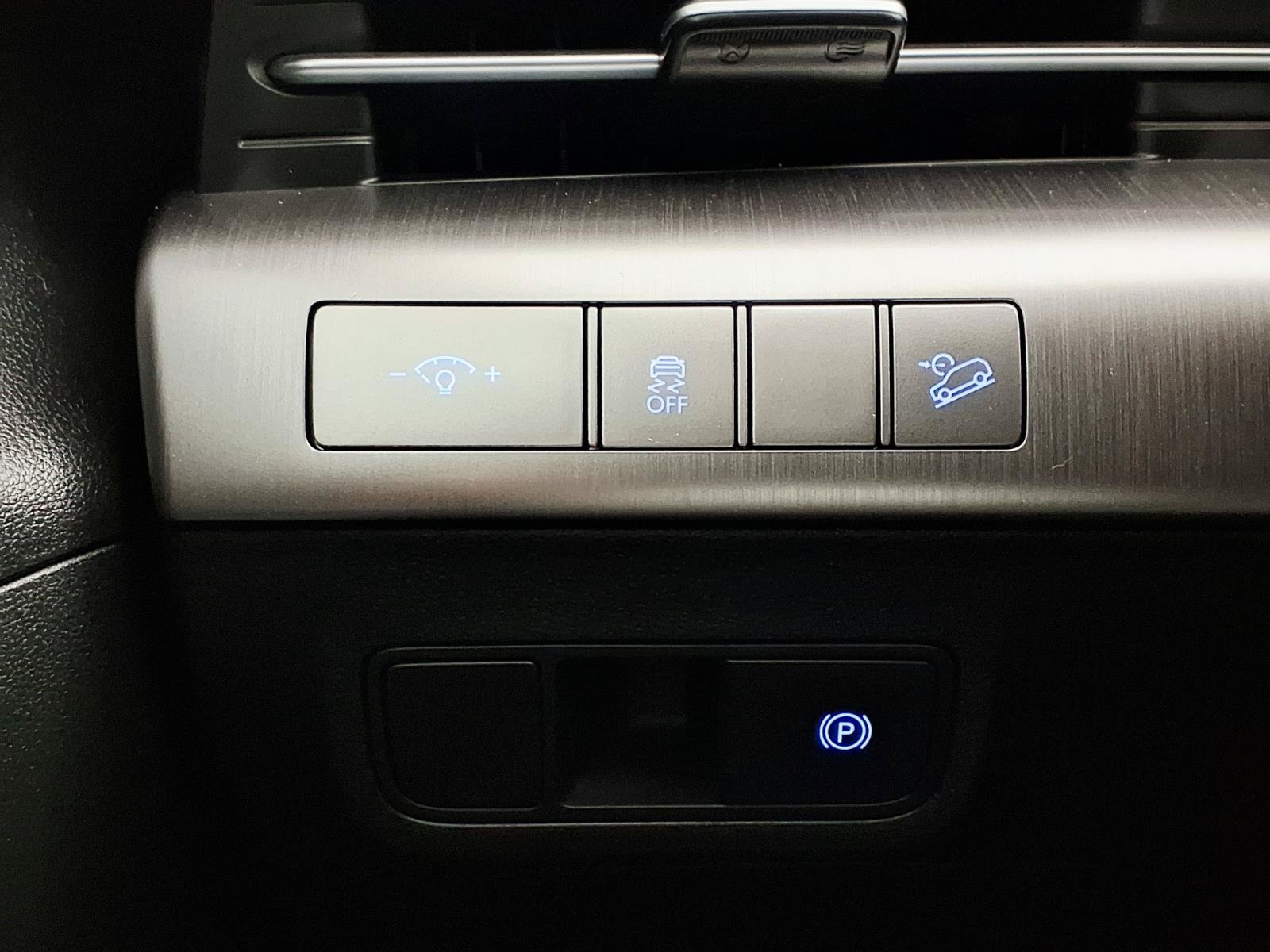 Certified 2024 Hyundai Kona SEL FWD image 22