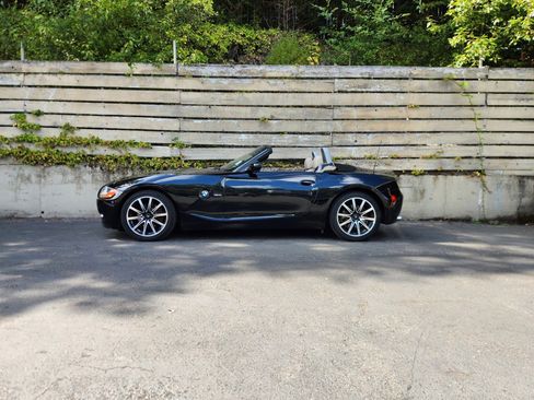 Used 2003 BMW Z4 3.0i image 5