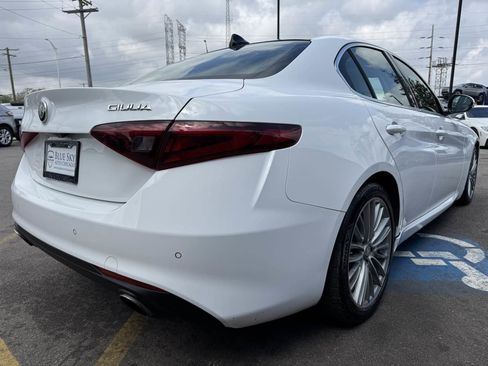 Used 2017 Alfa Romeo Giulia Ti w/ TI Lusso Light Wood Package RWD image 5