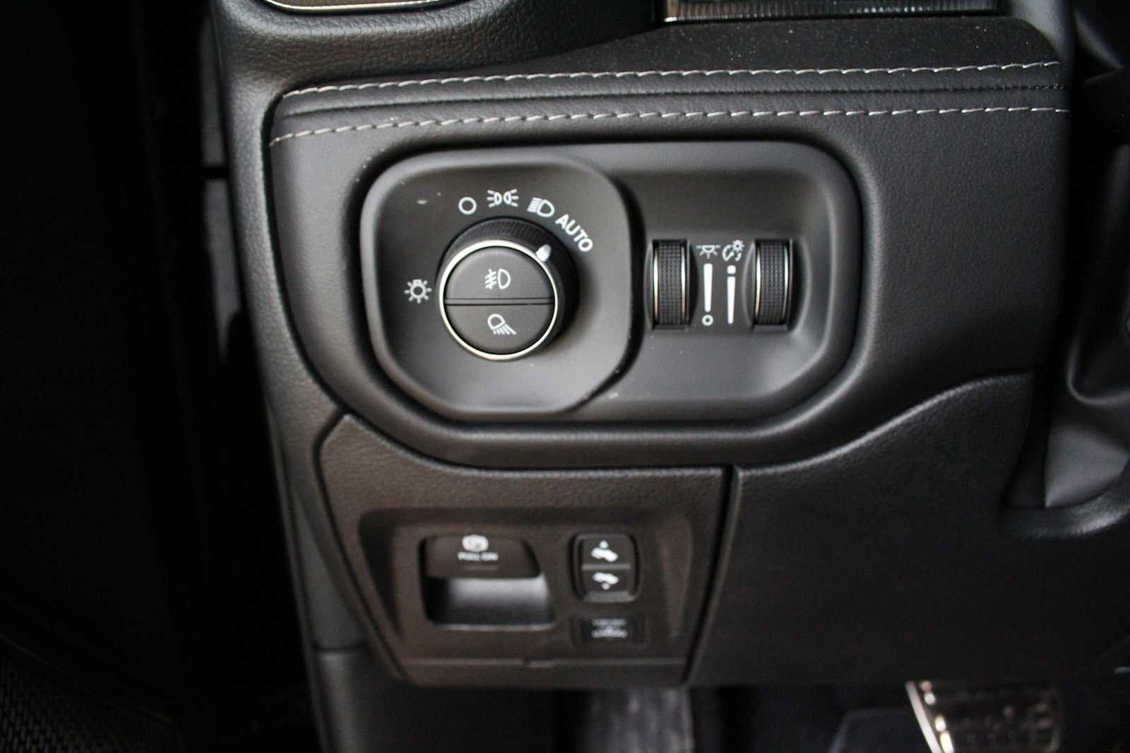 Used 2025 RAM 1500 RHO w/ RHO Level 1 Equipment Group AWD/4WD image 35