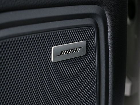 Certified 2021 Porsche Macan AWD/4WD image 7