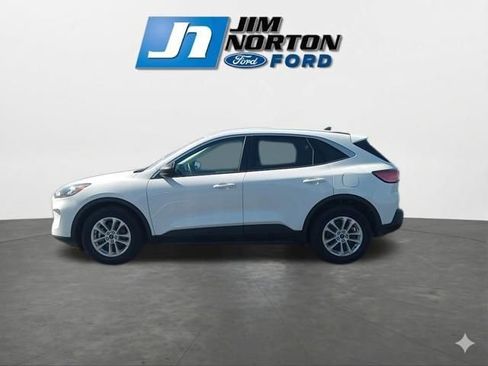 Used 2022 Ford Escape SE image 6