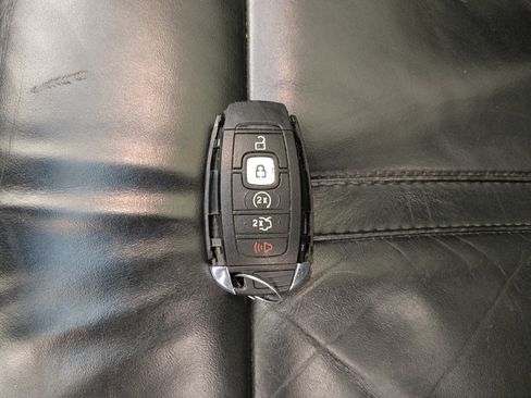 Used 2017 Lincoln MKZ Select w/ Select Plus Package image 32