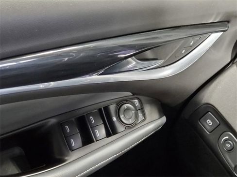 Used 2020 Buick Enclave Essence image 20