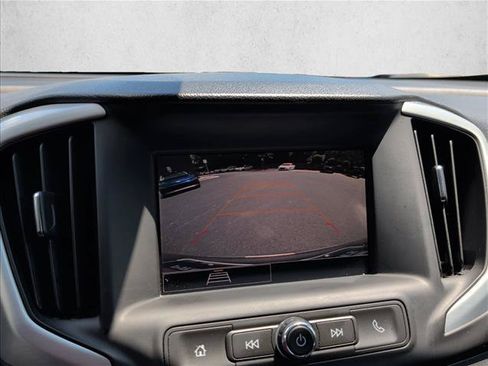 Used 2024 GMC Terrain SLE FWD image 12