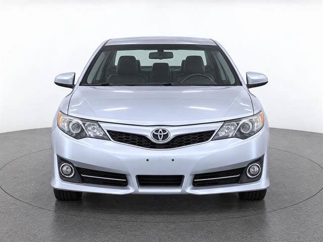 Used 2012 Toyota Camry SE FWD image 5