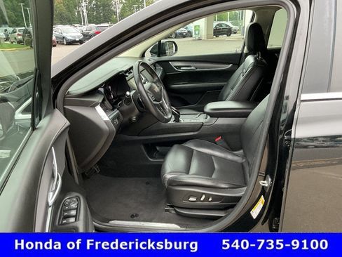 Used 2018 Cadillac XT5 Luxury w/ LPO, Wheel Lock Package AWD/4WD image 31