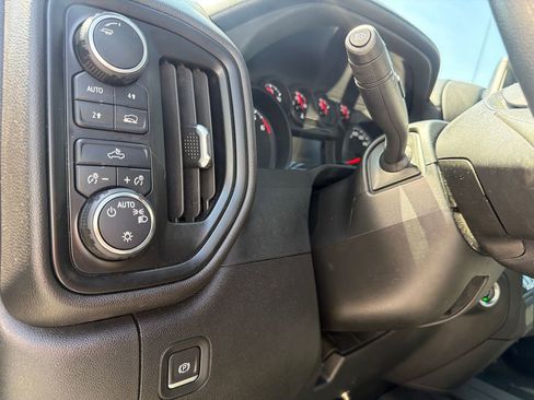 Used 2022 Chevrolet Silverado 1500 Custom AWD/4WD image 15