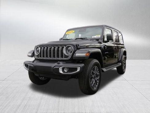 New 2026 Jeep Wrangler Sahara image 5