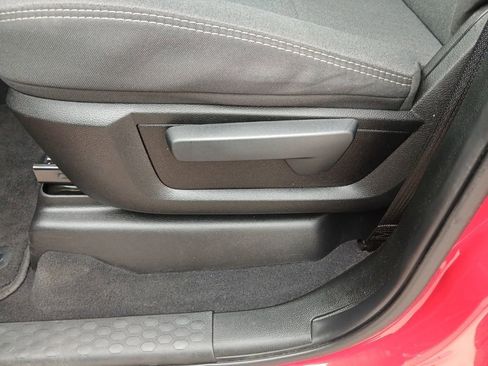 Used 2024 RAM 3500 Tradesman w/ Chrome Appearance Group image 31