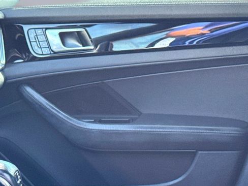 Used 2020 Porsche Panamera 4 image 20