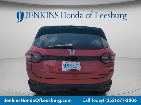 New 2026 Honda Pilot Sport image 4