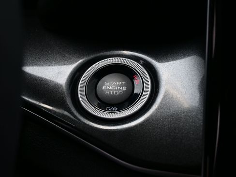 Used 2023 Jeep Grand Cherokee L Laredo image 23