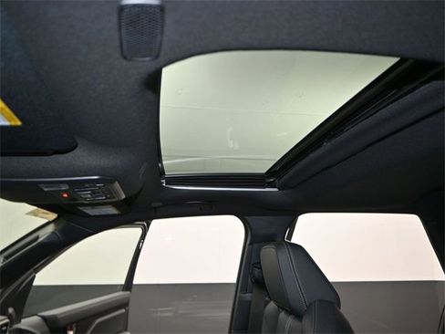 New 2025 Toyota 4Runner Limited image 9