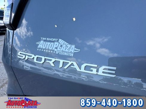 Used 2025 Kia Sportage EX w/ Premium Package FWD image 19
