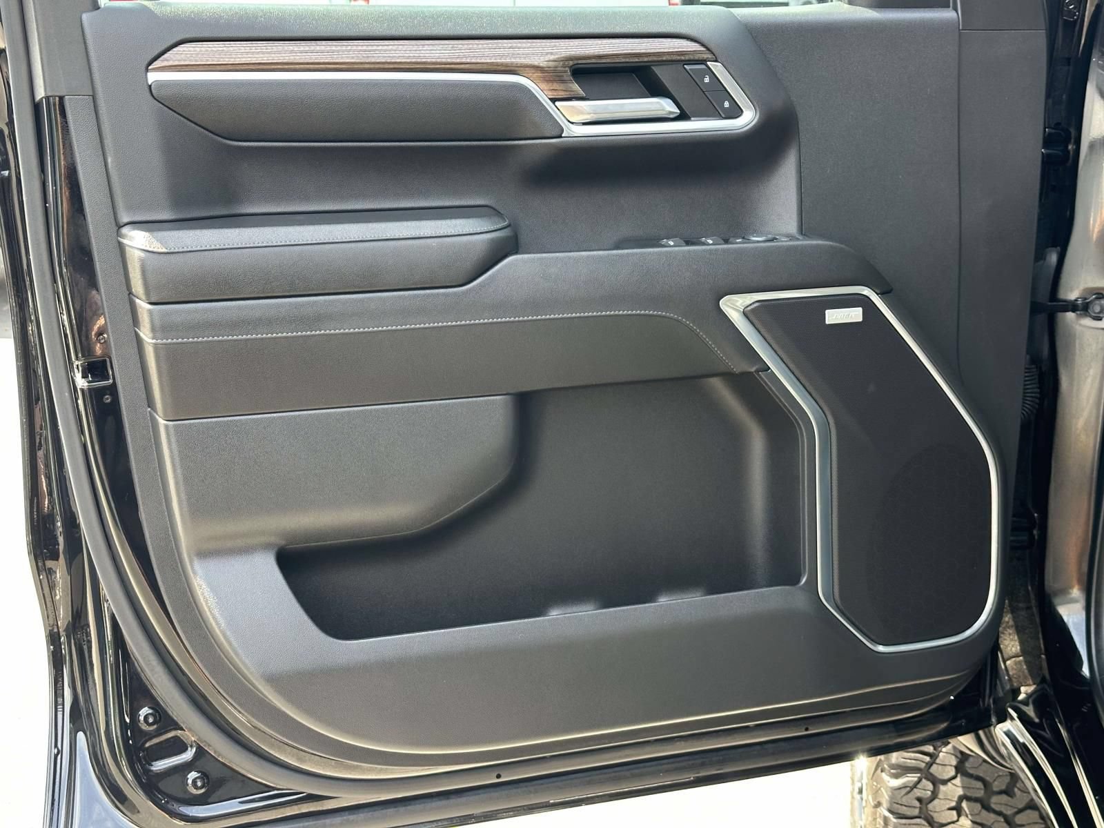 Certified 2023 Chevrolet Silverado 1500 RST AWD/4WD image 21