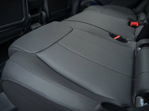 New 2026 Mercedes-Benz GLB 250 4MATIC image 33