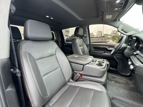 Used 2024 GMC Sierra 2500 SLT w/ LPO, GMC Protection Package image 17