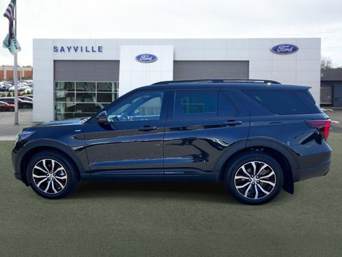 Used 2026 Ford Explorer ST-Line AWD/4WD image 2