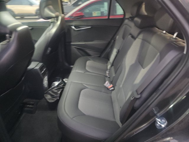 Used 2025 Kia Niro EX Touring FWD image 10
