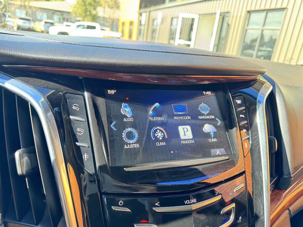 Used 2016 Cadillac Escalade Luxury AWD/4WD image 16