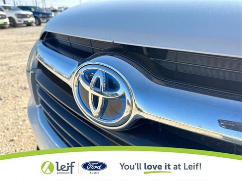 Used 2014 Toyota Highlander Limited image 34