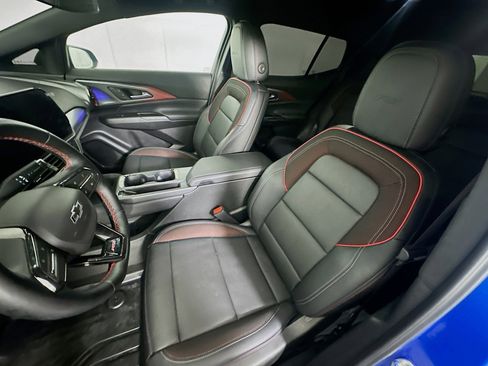 Used 2024 Chevrolet Equinox EV RS image 12