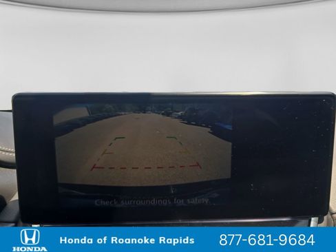 Used 2024 Nissan Altima 2.5 SV w/ SV Premium Package FWD image 22