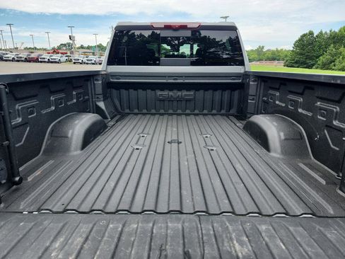 Certified 2025 GMC Sierra 2500 AT4 w/ AT4 Premium Plus Package AWD/4WD image 14