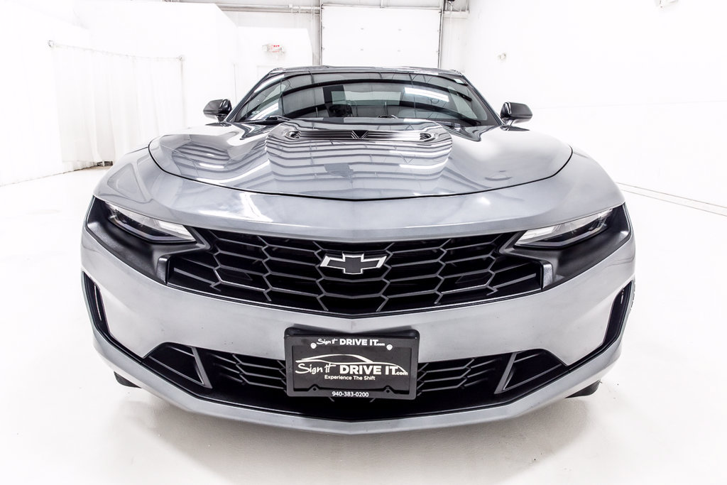 Used 2021 Chevrolet Camaro LT RWD image 11