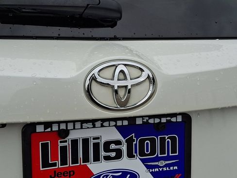 Used 2013 Toyota RAV4 Limited AWD/4WD image 33