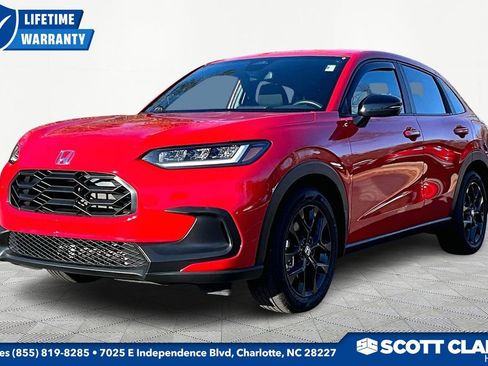 Used 2024 Honda HR-V Sport image 3