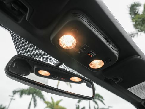 Used 2020 Ford Mustang Premium image 22