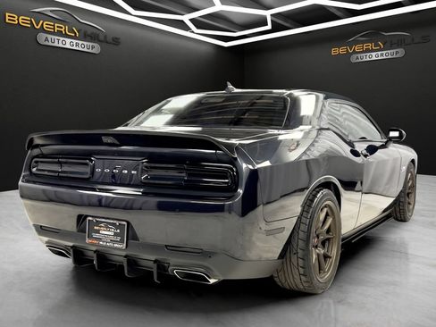 Used 2017 Dodge Challenger SRT w/ Technology Group RWD image 5