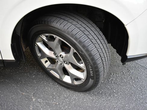 Used 2016 Subaru Forester 2.5i Touring w/ Eyesight & Navigation System image 45