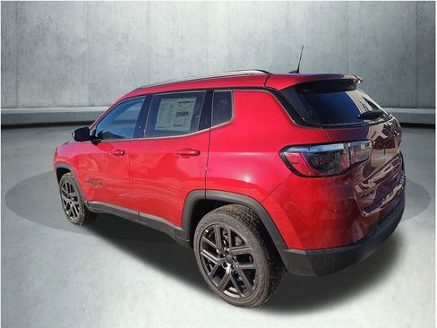 New 2026 Jeep Compass Latitude w/ Sun and Sound Group AWD/4WD image 3