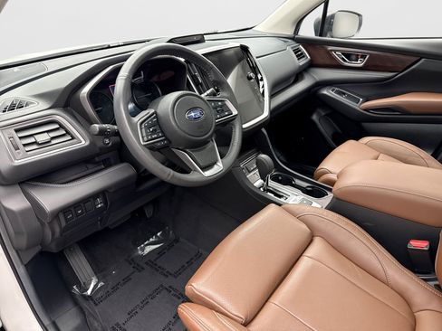 Used 2024 Subaru Ascent Touring AWD/4WD image 10