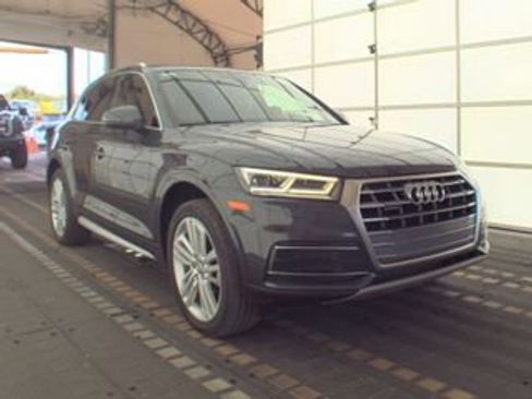 Used 2019 Audi Q5 2.0T Premium Plus w/ Premium Plus Package AWD/4WD image 3