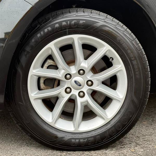 Used 2014 Ford Flex SE FWD image 16