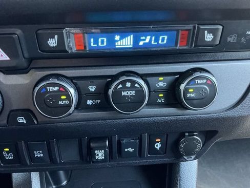 Used 2020 Toyota Tacoma TRD Pro AWD/4WD image 17