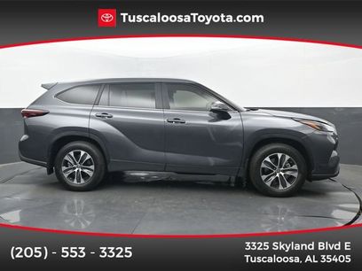 Used 2025 Toyota Highlander XLE