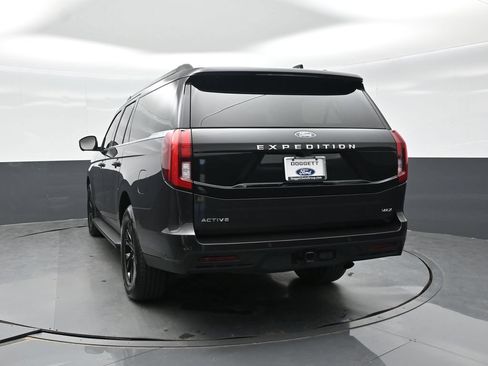 Used 2025 Ford Expedition Max Active RWD image 20