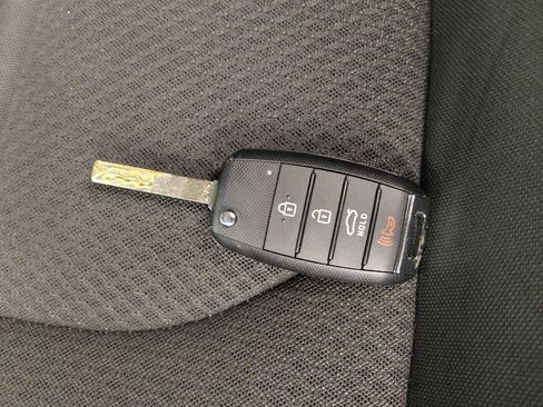 Used 2018 Kia Optima LX w/ Convenience Package FWD image 32